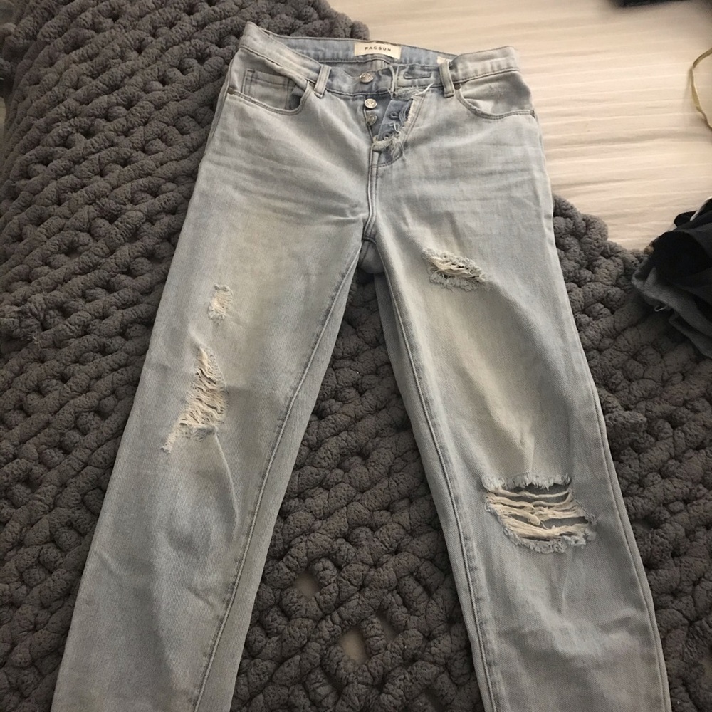 light wash rip jeans